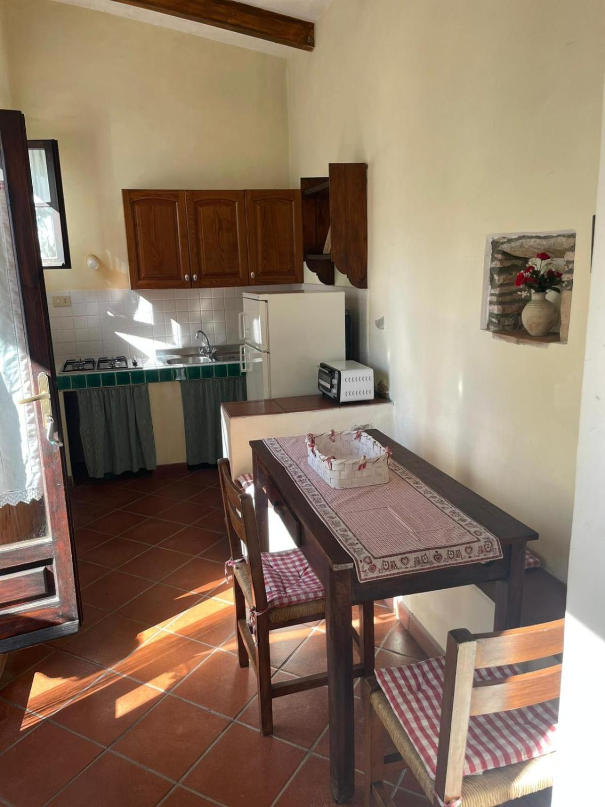 Agriturismo Le Colline Montescudaio Eksteriør bilde